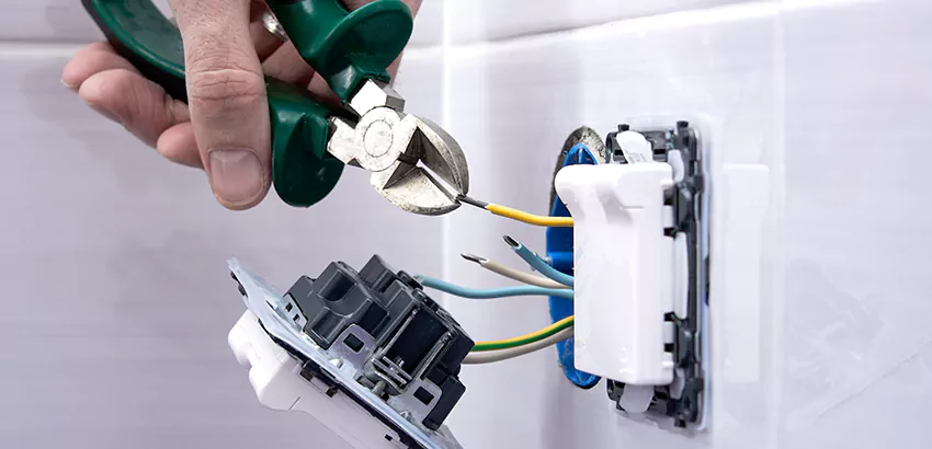 Outlet and Switch Repair Services in Farmington
