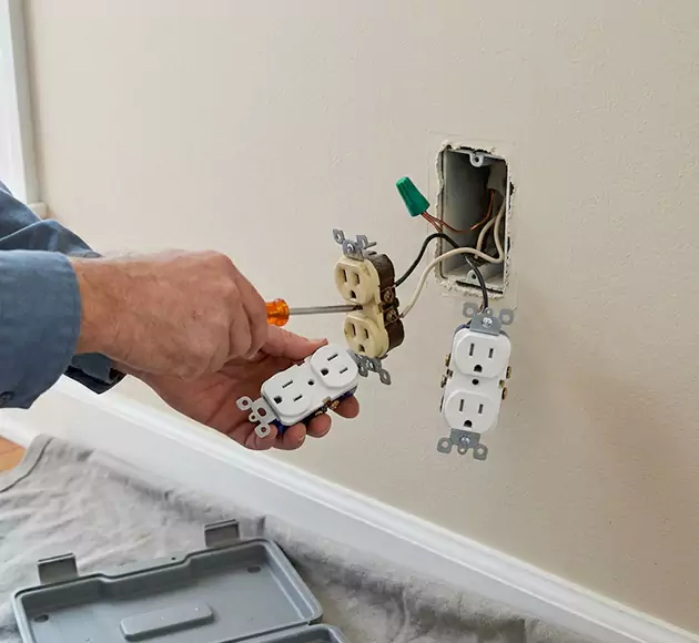 Professional Outlet Replacement: Your Local Swap-Out Team in Farmington, AR